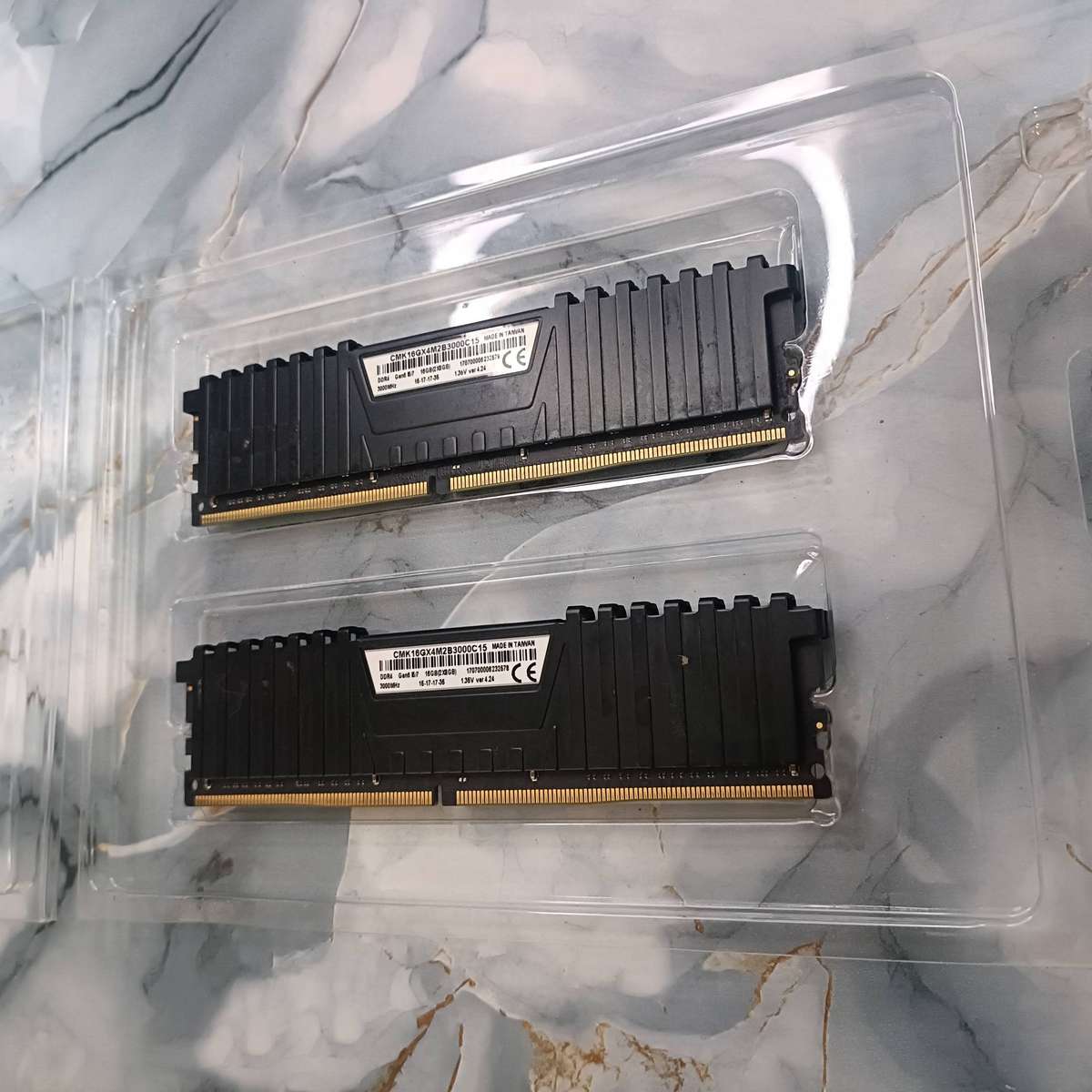 Corsair DDR4 8GB x2 Ram Sticks