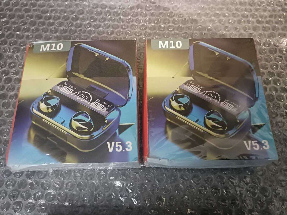 Wireless Headphones & Smart Charger