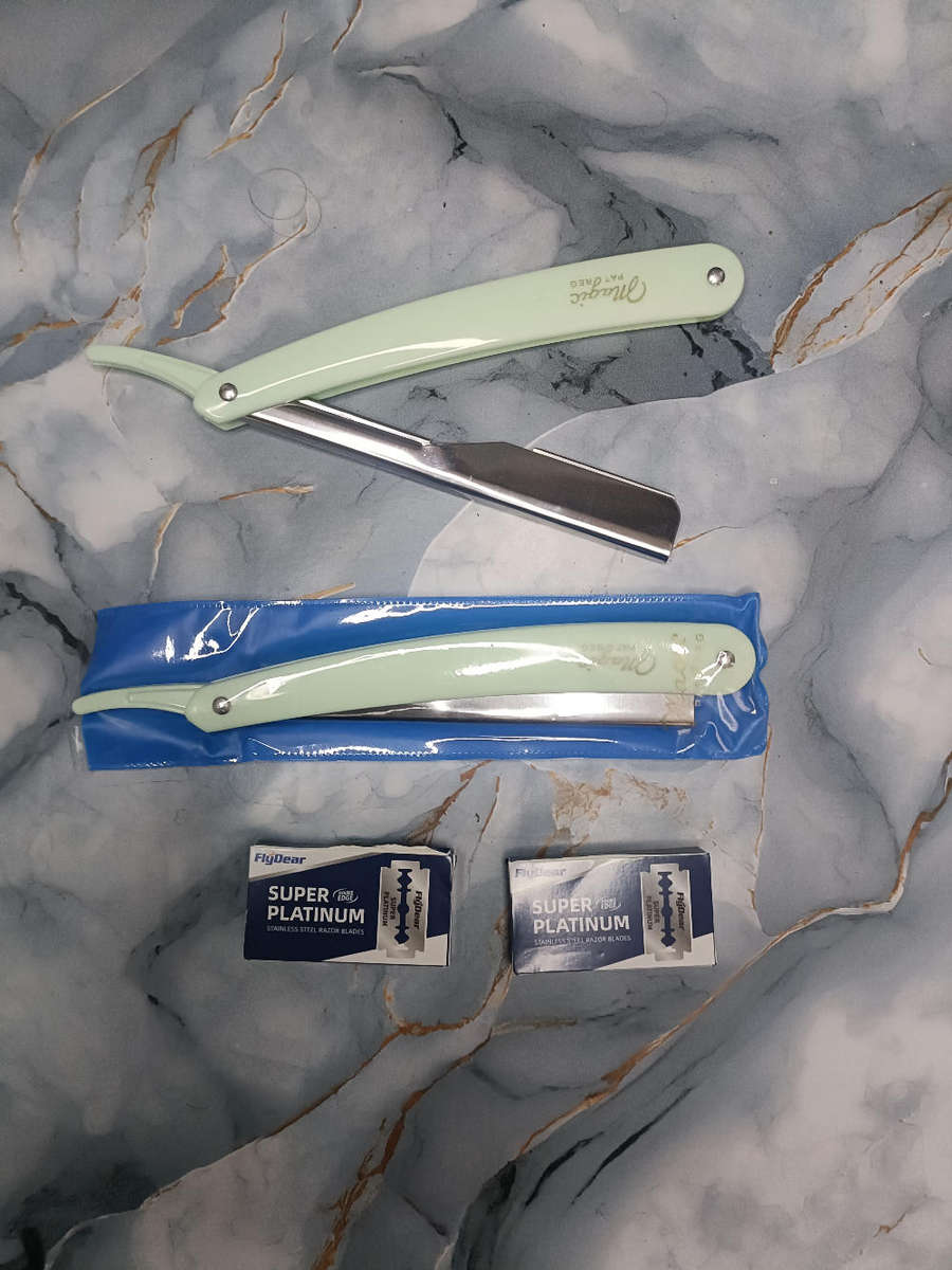 Straight Razor + Stainless Steel Blades