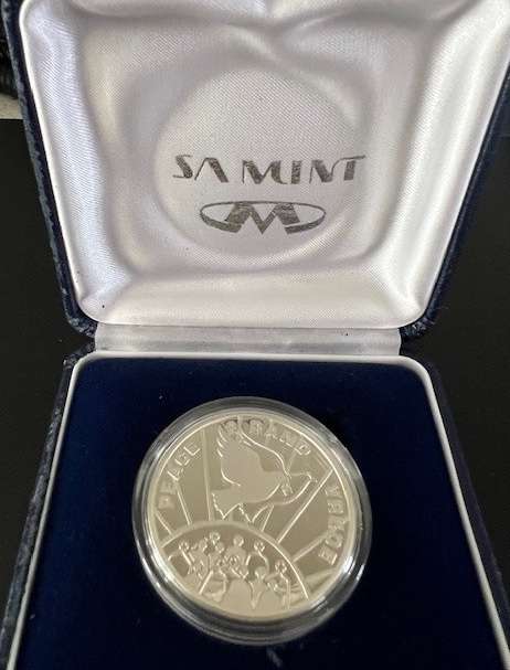 RSA 1993 R2 SILVER PEACE PROOF COIN IN SAM CASE