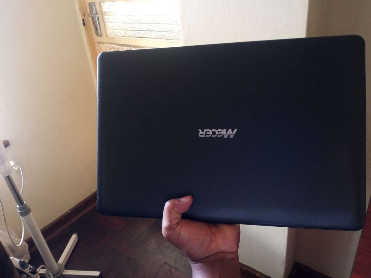 Mecer Laptop