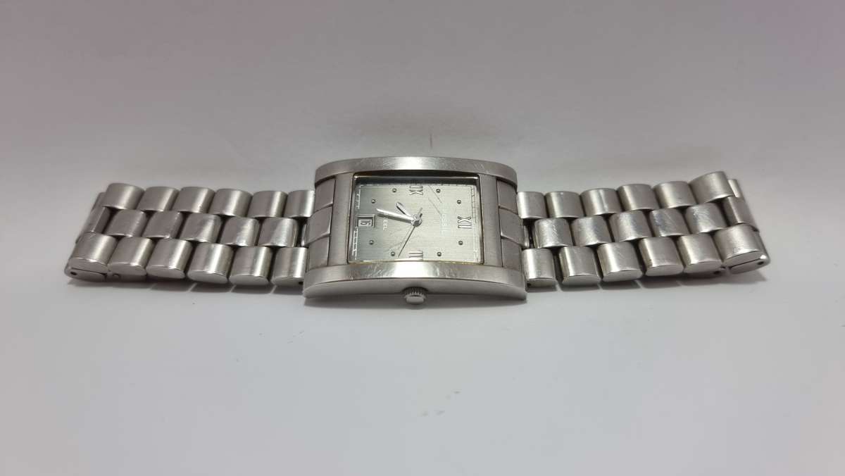Fossil Arkitekt Steel quartz date (for parts/repair)