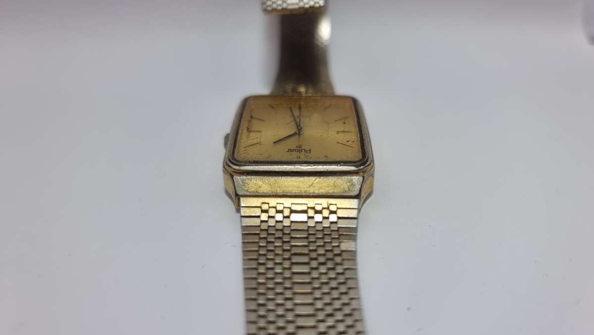 Pulsar tank watch gold dial (for parts/repair)
