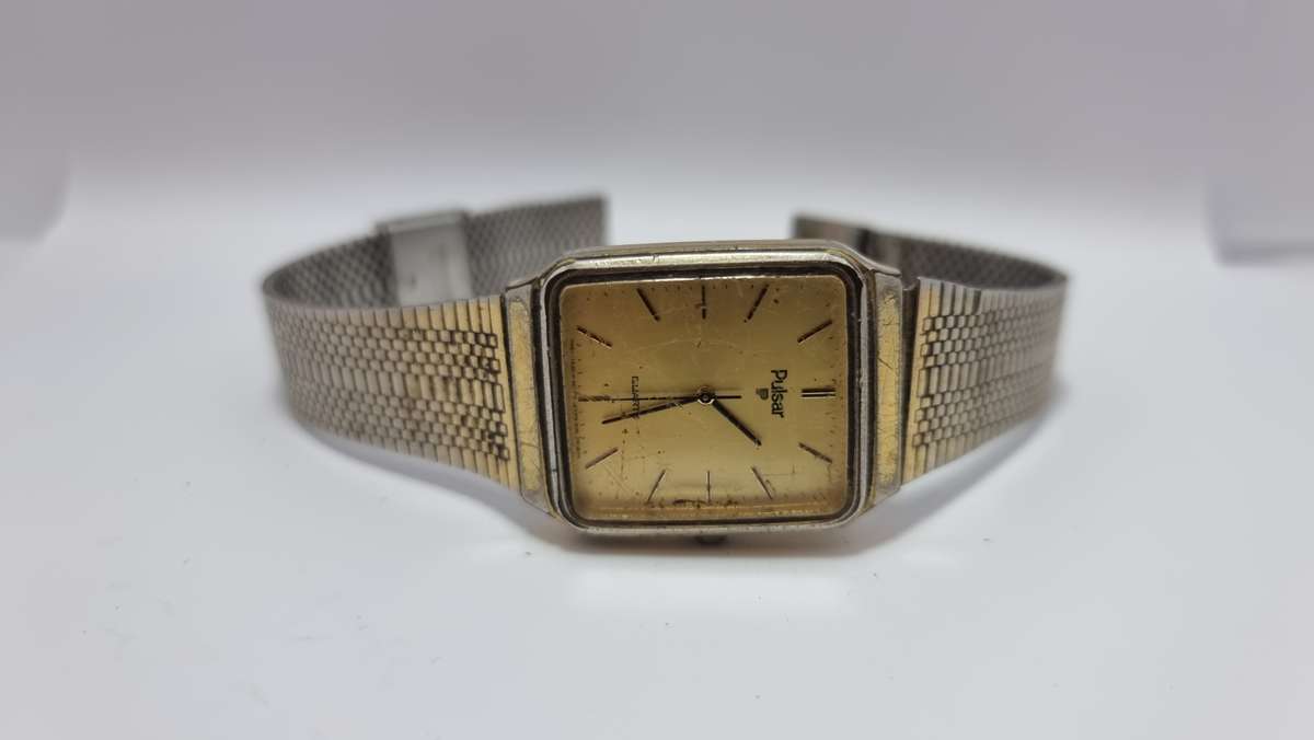 Pulsar tank watch gold dial (for parts/repair)