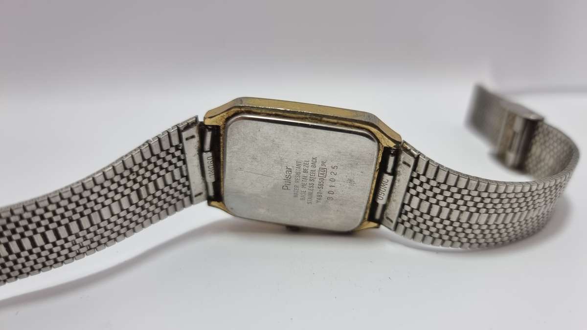 Pulsar tank watch gold dial (for parts/repair)