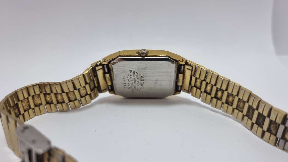 Pulsar tank watch black dial (for parts/repair)