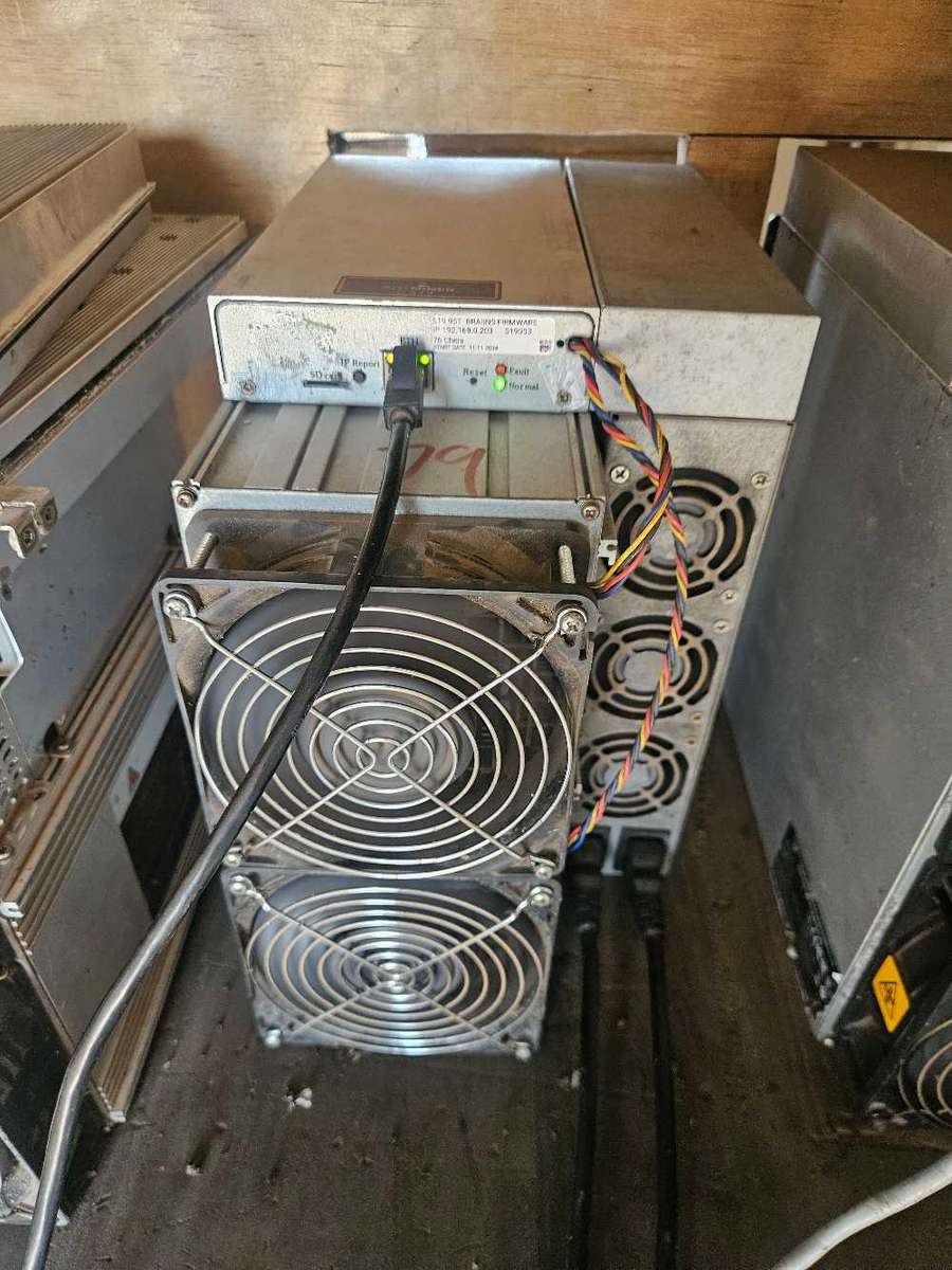 Antminer S19 95T used