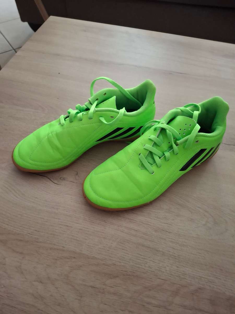 Adidas Deportivo Indoor Soccer boots Size 3.5UK
