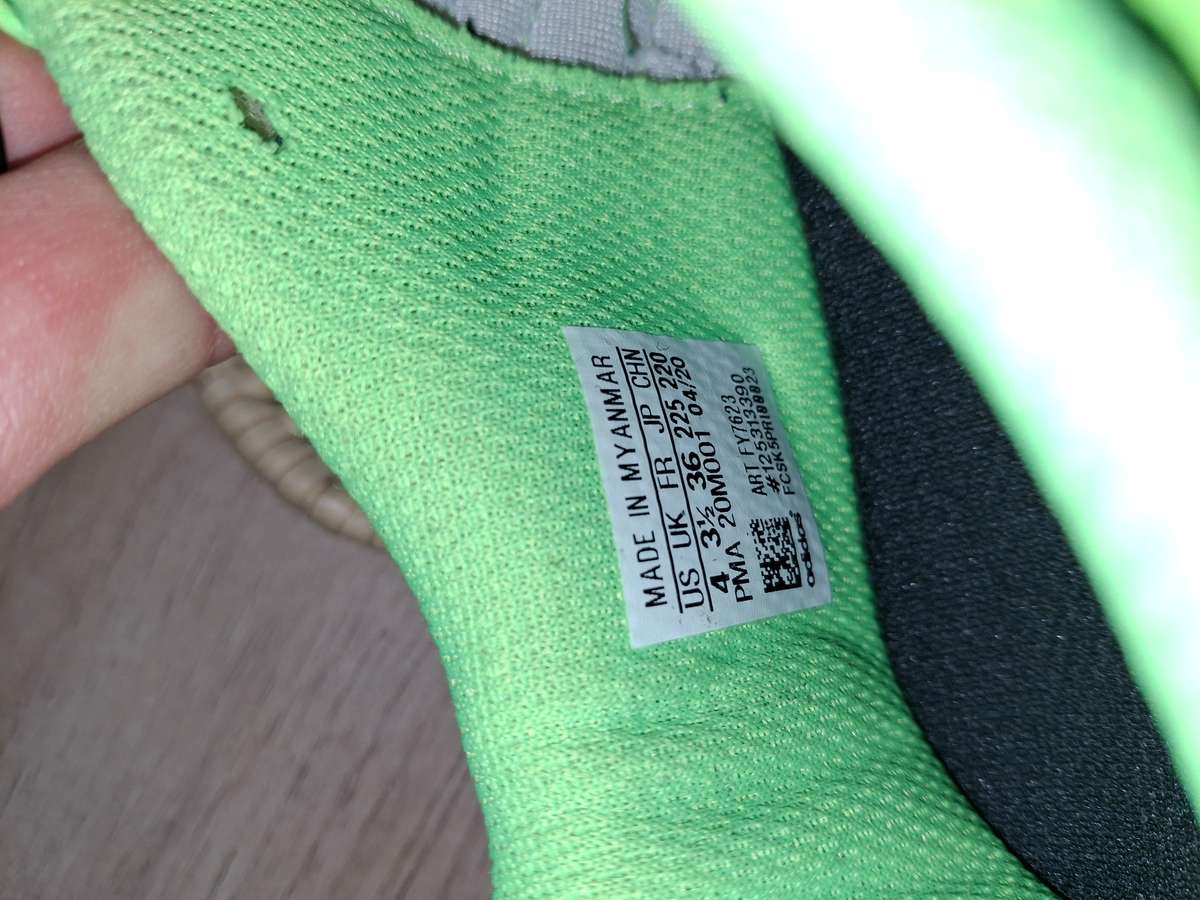 Adidas Deportivo Indoor Soccer boots Size 3.5UK