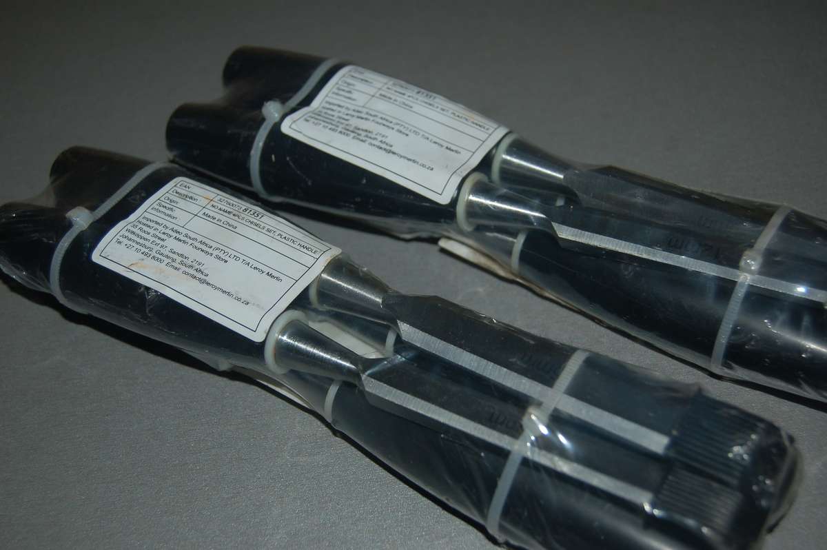 QUALITY SET OF 4 CHISELS 8MM 12MM 16MM 20MM FOR WOOD-FORMING