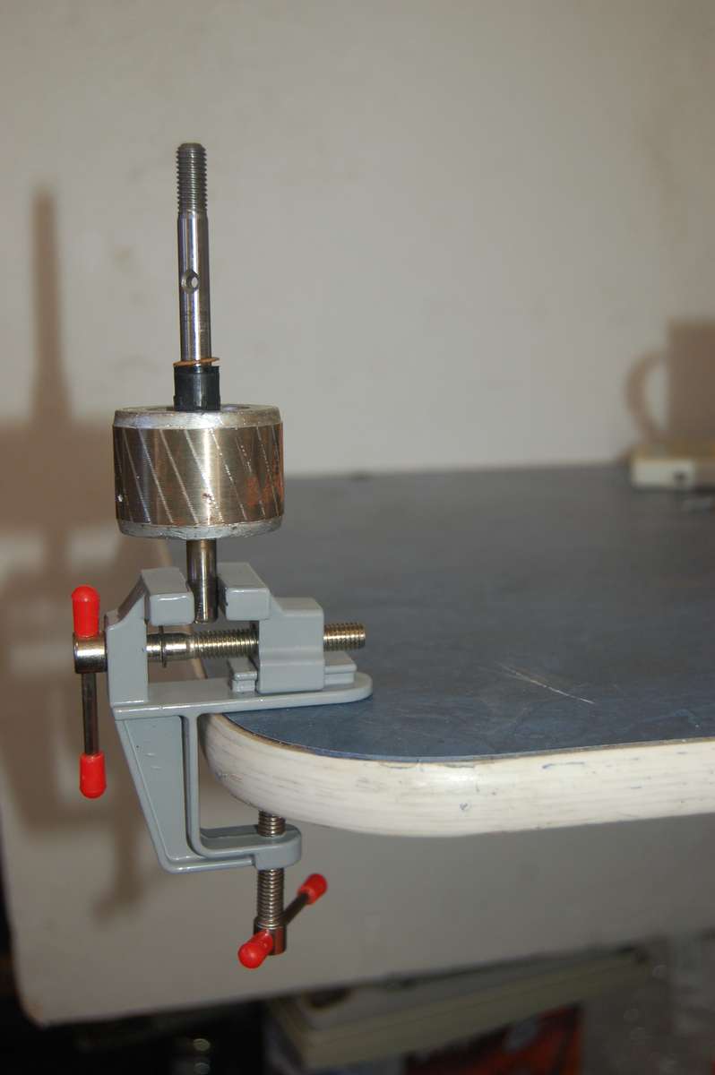 MINITURE VICE FOR TABLETOP HOME USE