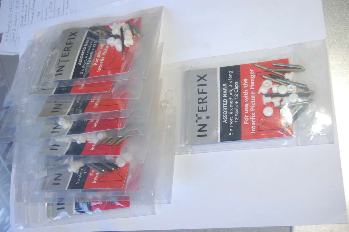 INTERFIX NAILS FOR PICTURE HANGING 20MM BY 2.5MM 20PCES WITH CAPS (4 PACKETS AS ONE BID)