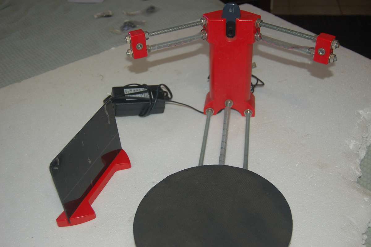 LOGITEC 3D SCANNER USED TO COPY ITEMS FOR 3D PRINTING