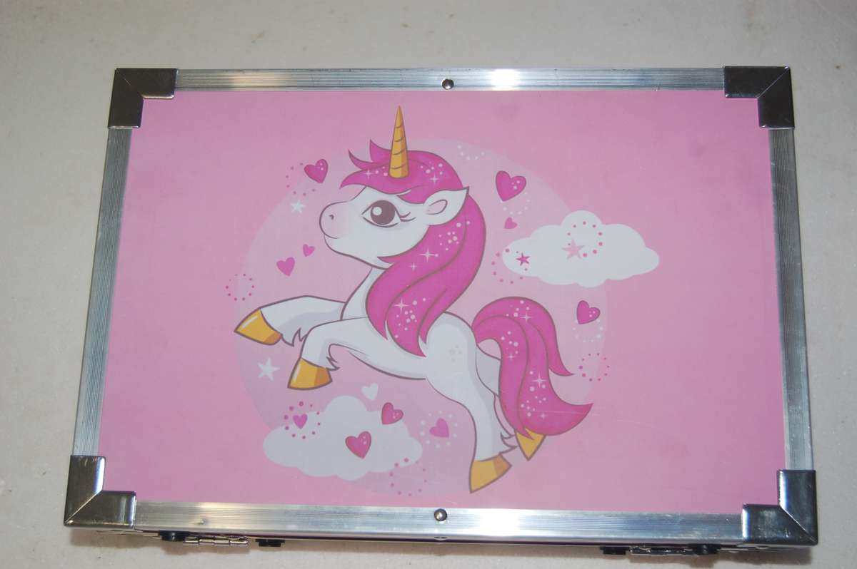 beautiful art set for children (and adults) 4trays