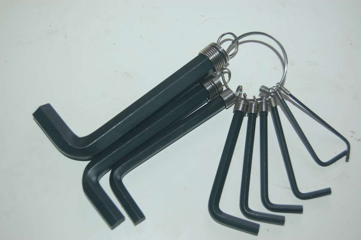SET OF ALLEN KEYS (HEX) HARDLY USED