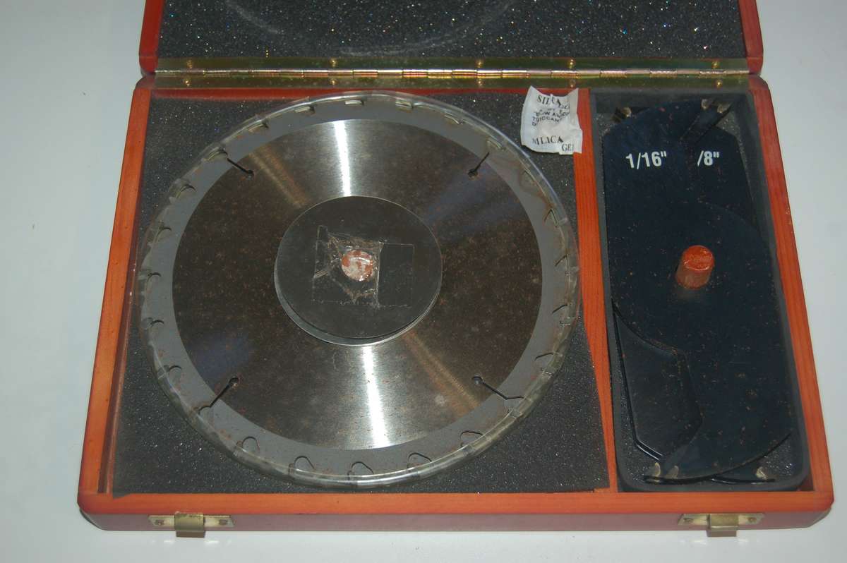 WOODWORKER MASTERCRAFT 200MM DADO SET IN CASE AS NEW