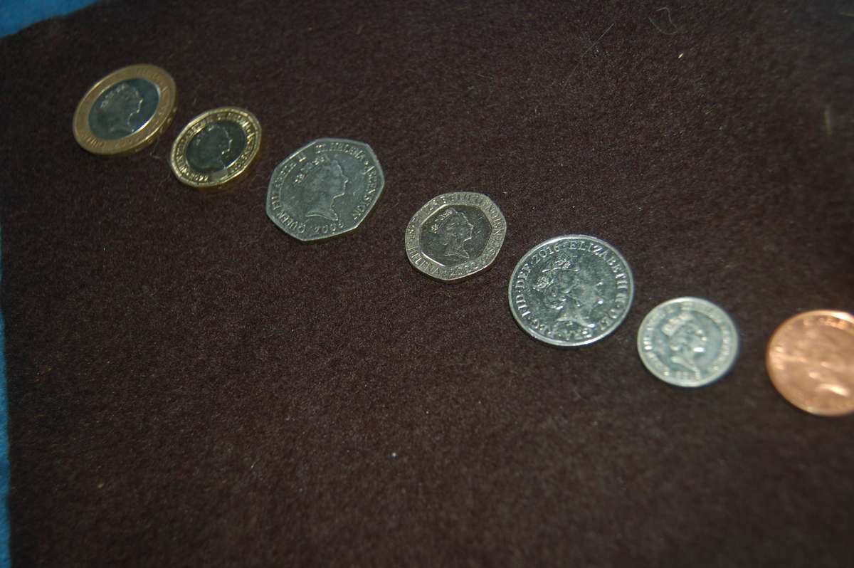 FULL COIN SET OF ST HELENA IN VERY GOOD CONDITION