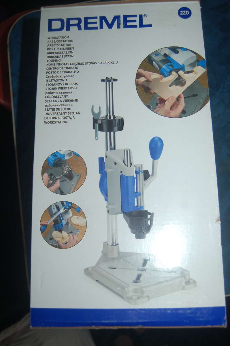 DREMEL 220 WORKSTATION DRILL PRESS EXCELLENT CONDITION IN ORIGINAL BOX