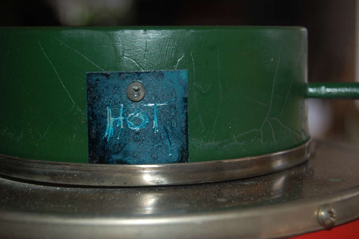 ELECTRIC FURNACE CAPABLE OF MELTING ALUMINIUM SILVER BRASS AND GOLD SUPPLIED WITH CRUCIBLE