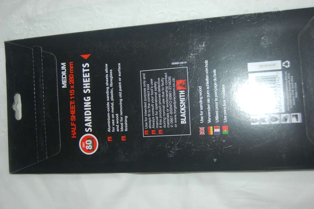 BLACKSMITH MEDIUM GRIT 80 SANDING SHEETS 115MM X 280MM THERE ARE 5 IN THE PACK