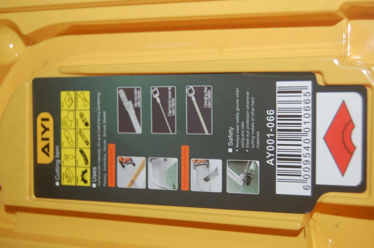 AYIA HOBBY AND CRAFT SAW WITH ASSORTED BLADES FOR HOME USE (BID PER PACK)