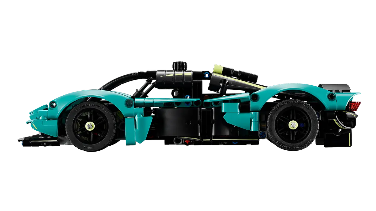 LEGO® Technic Aston Martin Valkyrie Supercar (42208) | 707 Pieces | Brand New