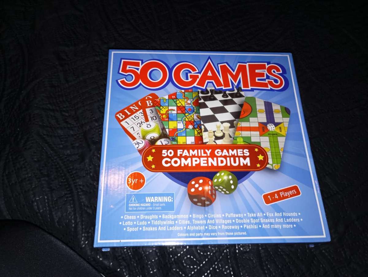 50 Family Games Compendium Set