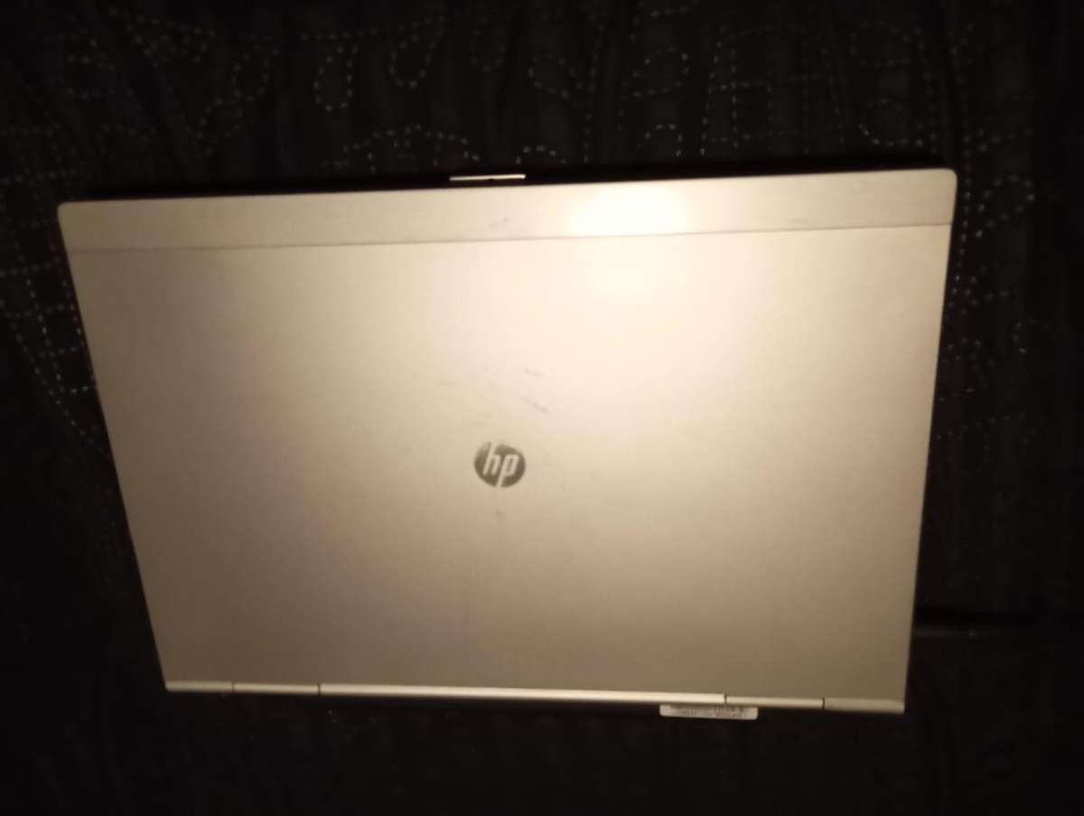 HP EliteBook 2560p Platinum Business Laptop | i7 intel Core 2.7Ghz | 128 SSD | 4GB RAM