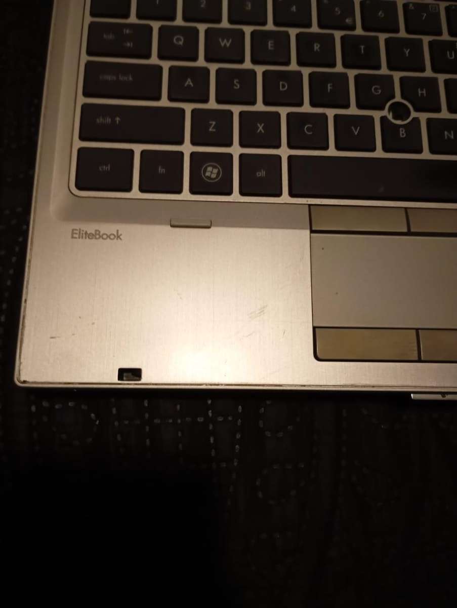 HP EliteBook 2560p Platinum Business Laptop | i7 intel Core 2.7Ghz | 128 SSD | 4GB RAM