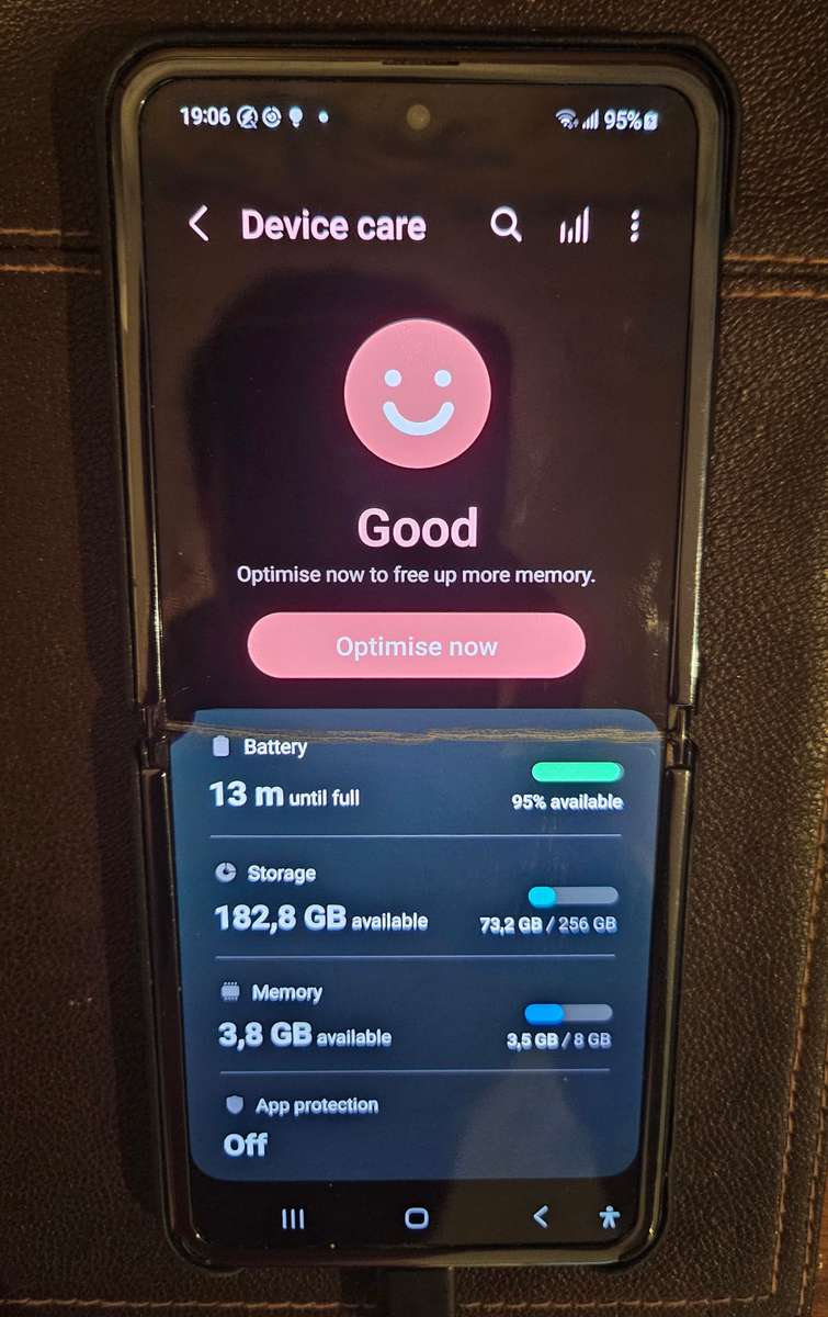 Samsung Galaxy Z Flip 1