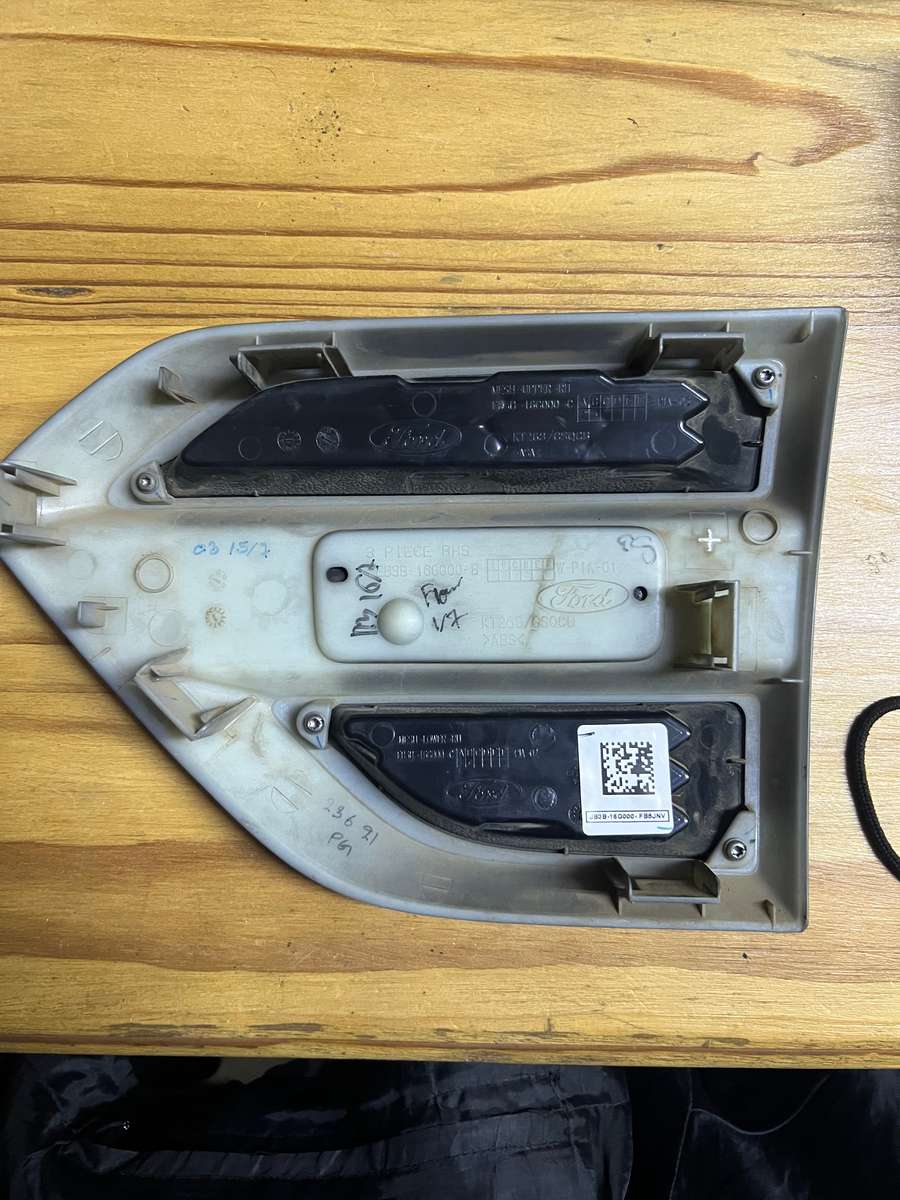 Ford Ranger Bi-Turbo Fender Grill