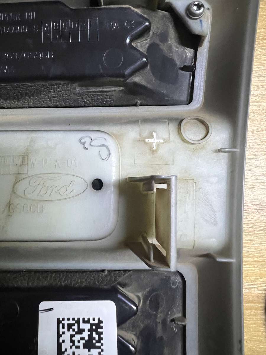 Ford Ranger Bi-Turbo Fender Grill