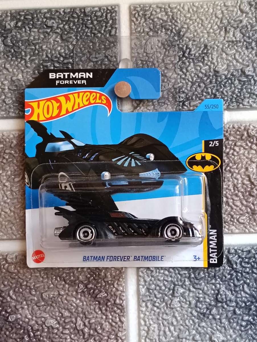 Hot Wheels Batman Forever Batmobile 2/5
