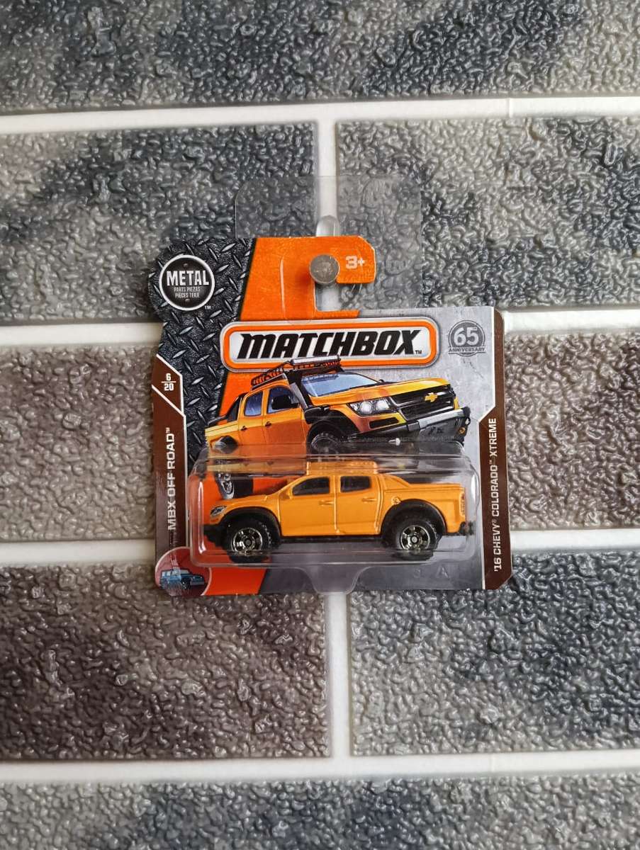 Matchbox - 16 Chevy Colorado XTreme