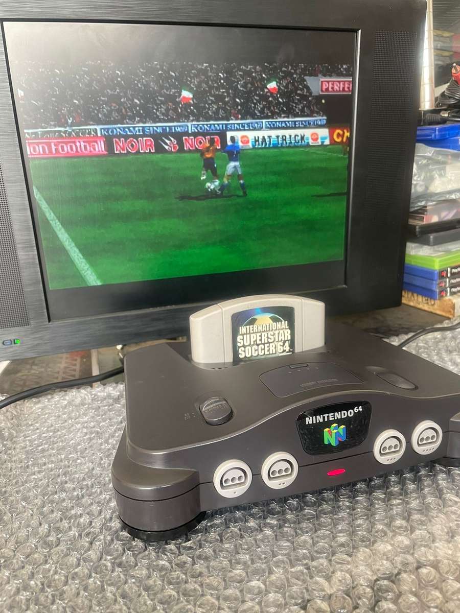 Nintendo 64 Console + Game