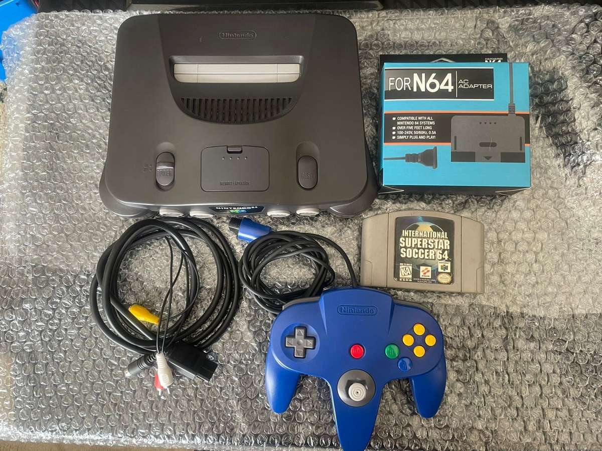 Nintendo 64 Console + Game
