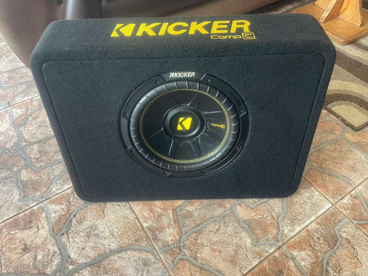 Kicker - CompC Series 10" Subwoofer Enclosure - 2 Ohm