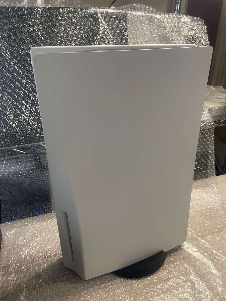 Playstation 5 ( PS5 ) Console Disk Version - Pre-Owned