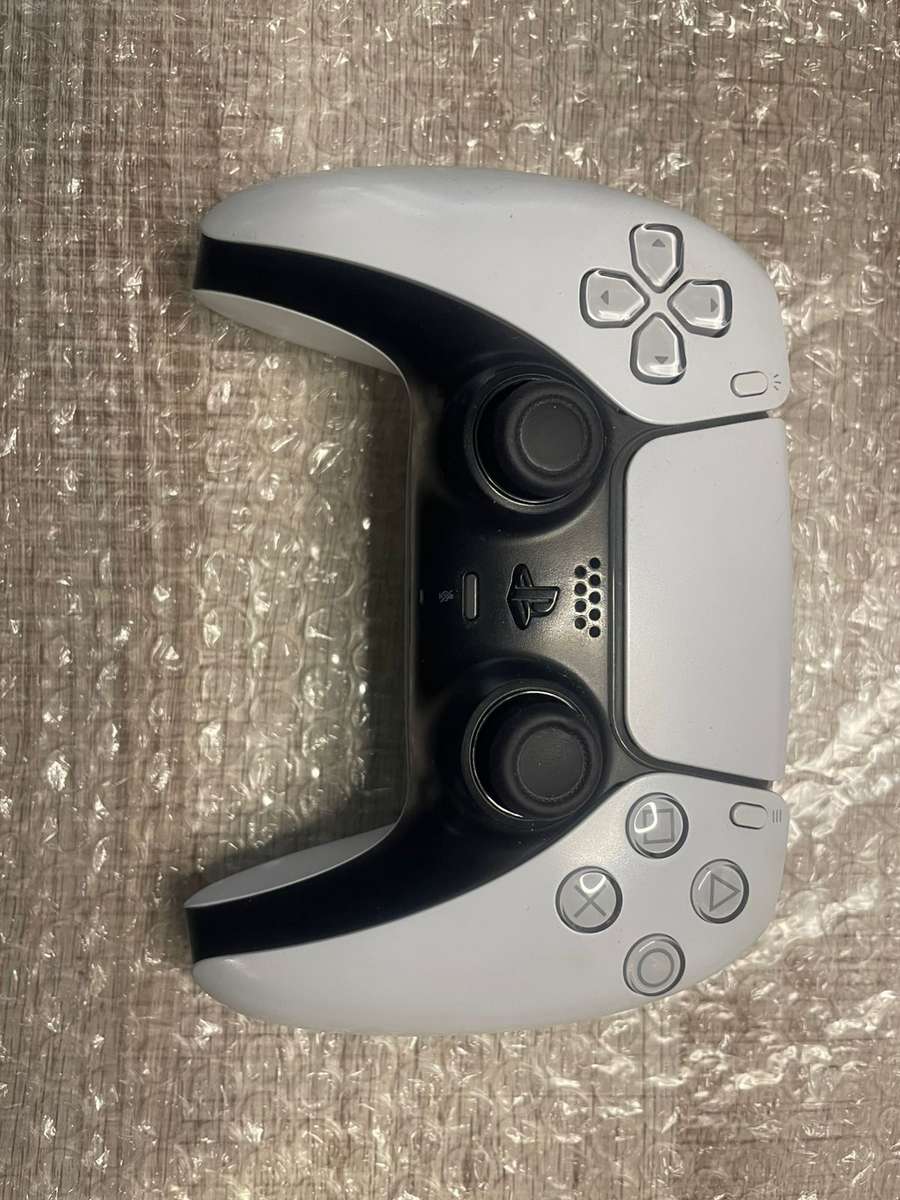 Playstation 5 ( PS5 ) Console Disk Version - Pre-Owned