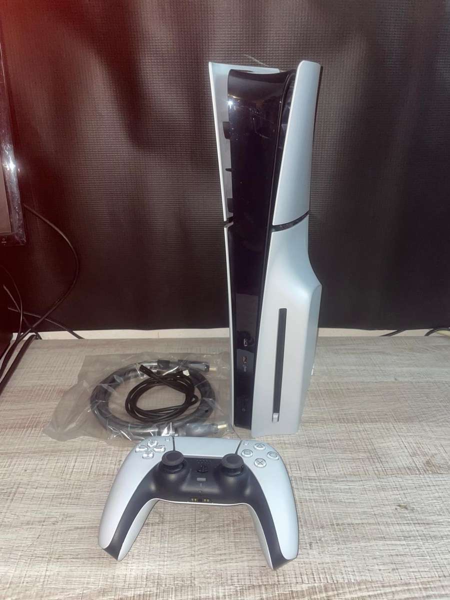 Playstation 5 ( PS5 ) Slim Console Disk Version - Pre-Owned