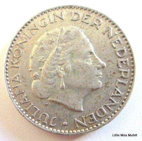 A 1955 Netherlands silver 1 Gulden--Composition Silver (.720)  Weight6.5 g