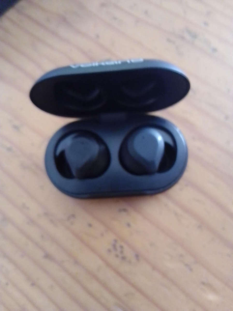 Volcano Scorpio earphones