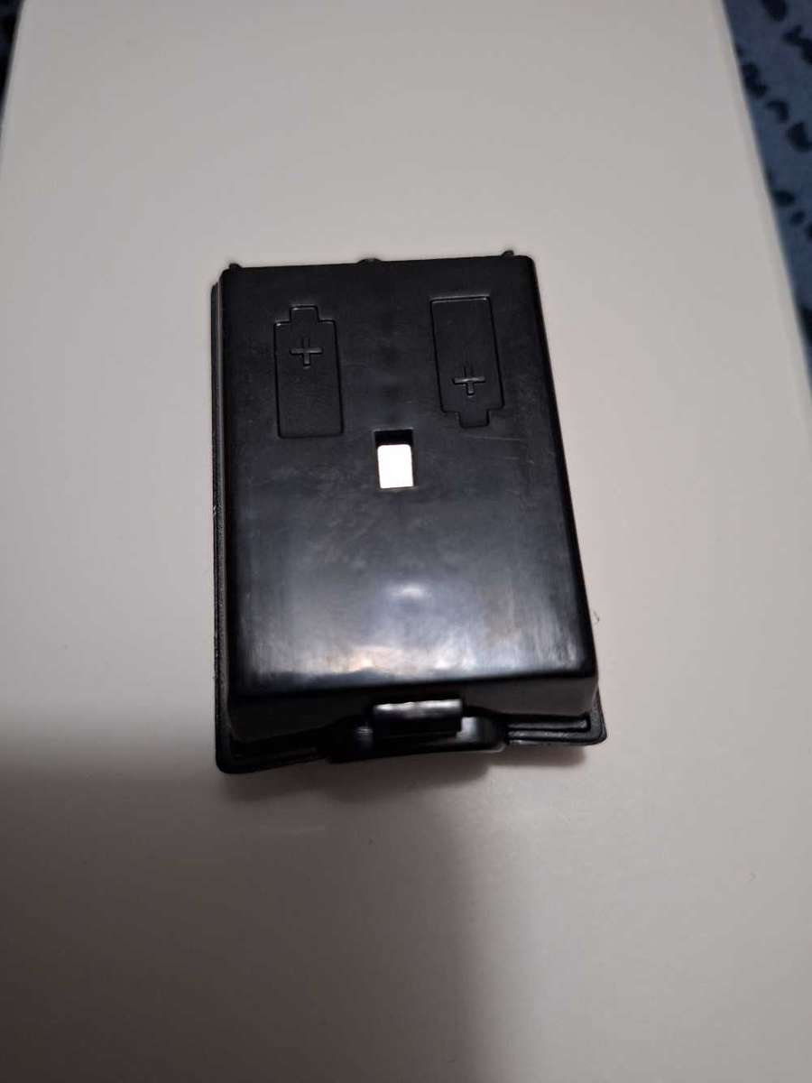 XBOX 360 - Third Party Replacement Battery Holder