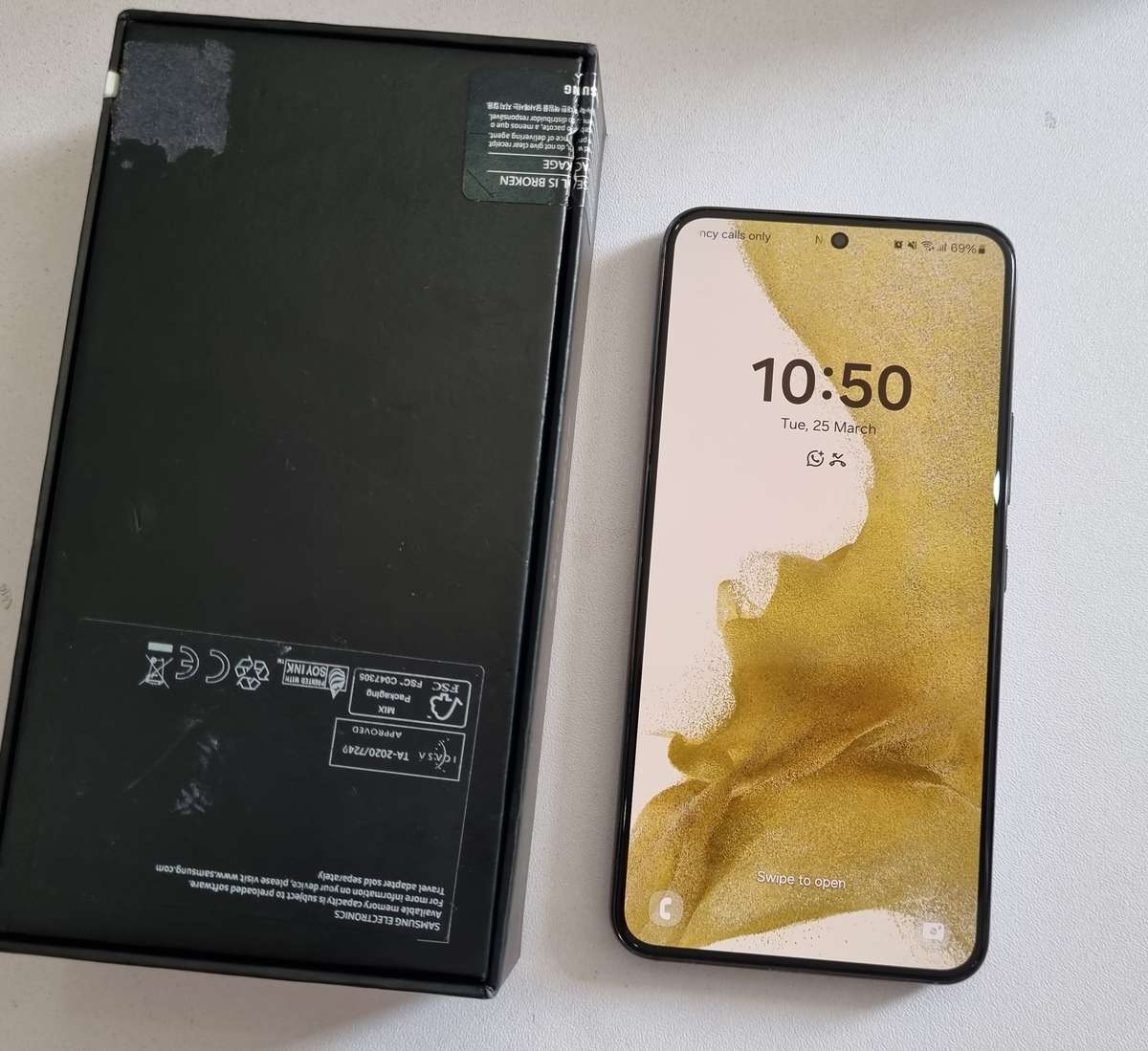 Samsung Galaxy S22 (256GB)