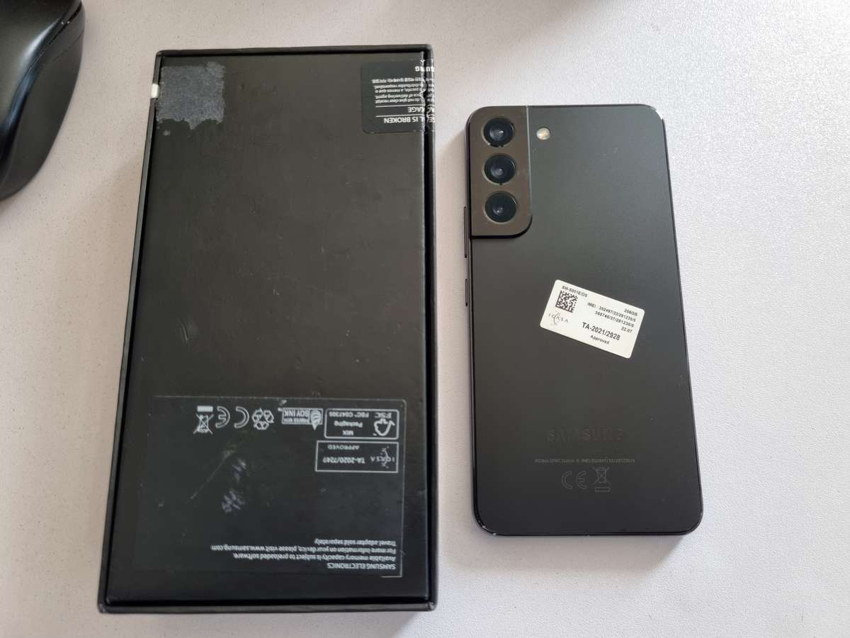 Samsung Galaxy S22 (256GB)