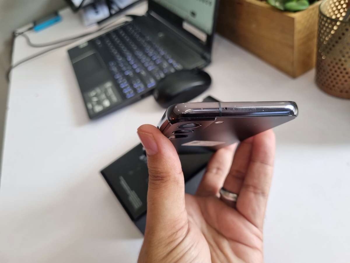 Samsung Galaxy S22 (256GB)