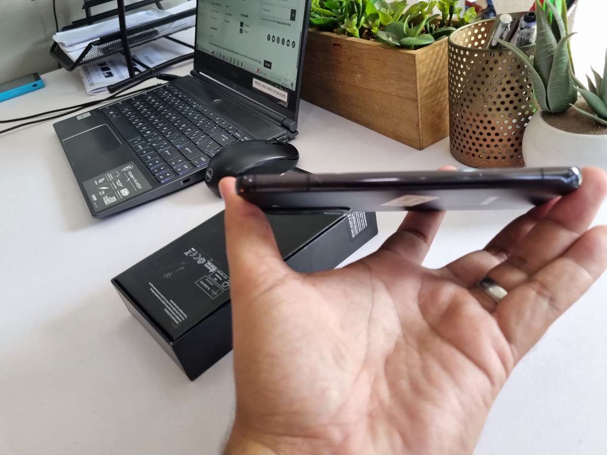 Samsung Galaxy S22 (256GB)