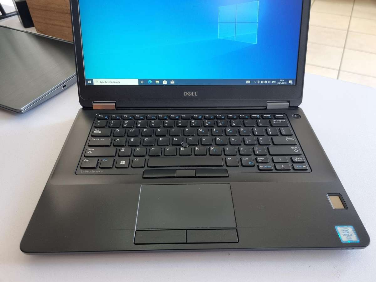 Dell latitude 5470 Core i5 - 6200U/ 8GB DDR4/ 500GB HDD/ 14" FHD 1080p Display/ Backlit Keys