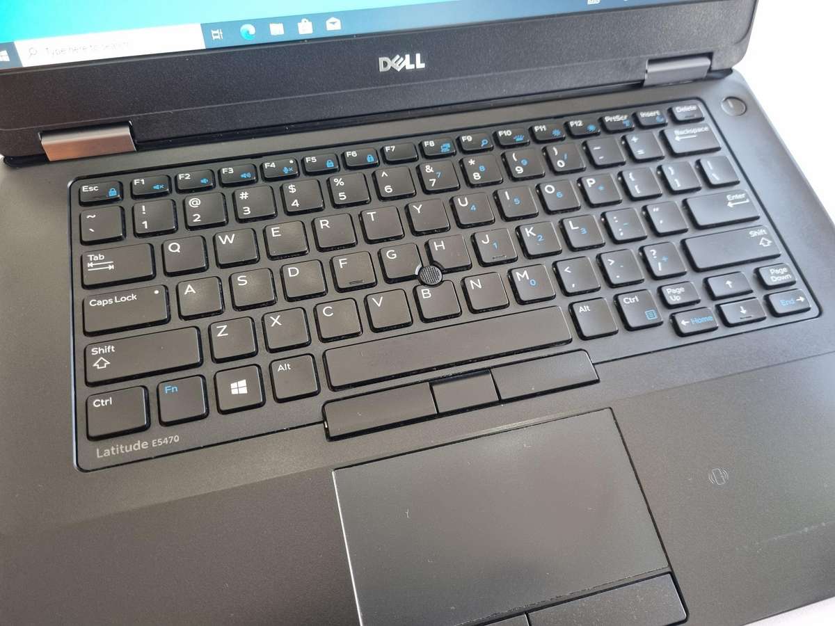 Dell latitude 5470 Core i5 - 6200U/ 8GB DDR4/ 500GB HDD/ 14" FHD 1080p Display/ Backlit Keys