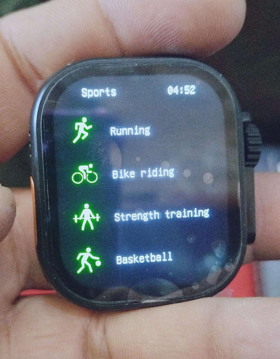 ZT-MAX20 Ladies and Men's Smart watch with magnetic wireless charger & 2 swappable straps